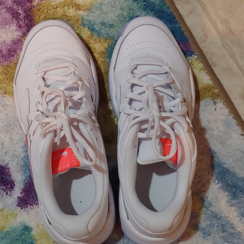 NikeCourt Lite 2